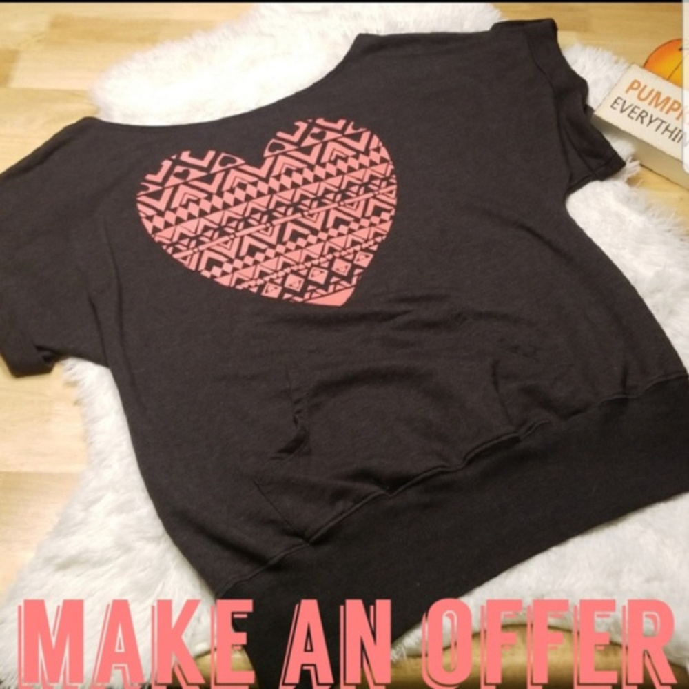 JR XL Heart Front Pocket Short Sleeve Sweater